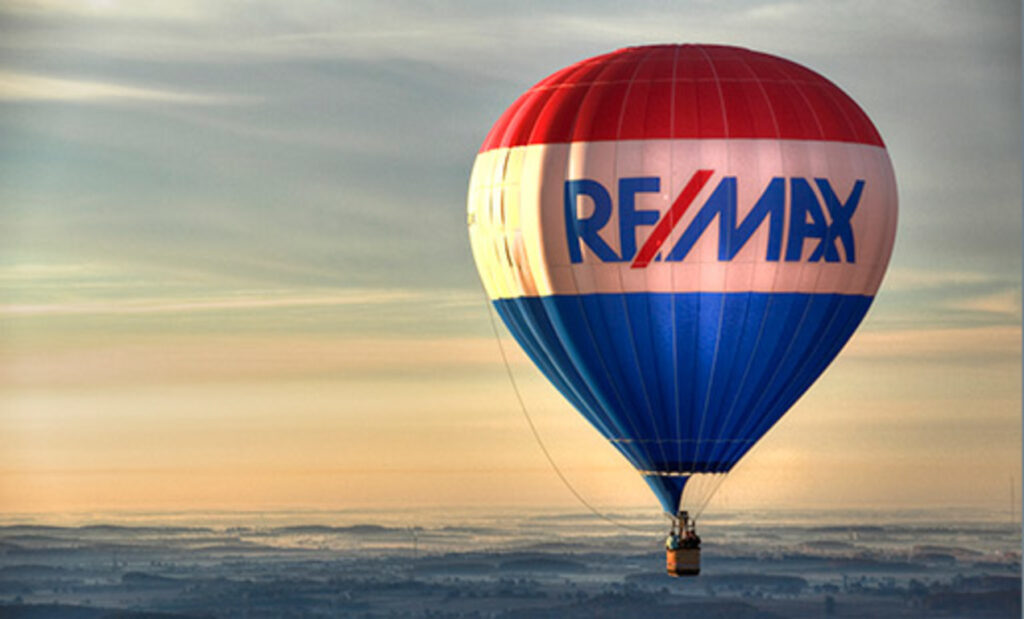 RE/MAX HOLDINGS