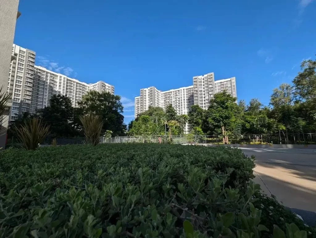 Godrej Royale Woods