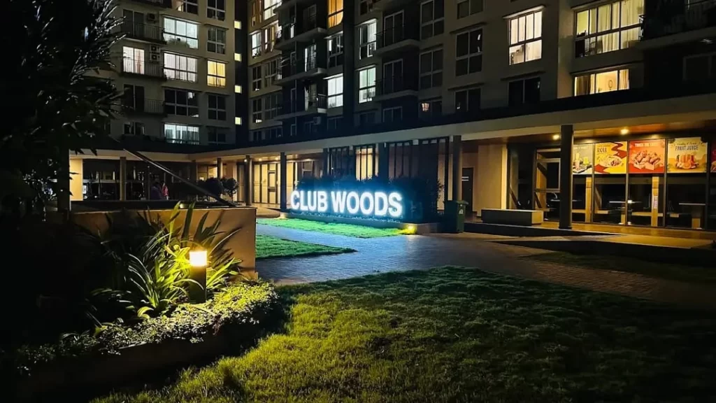 Godrej Royale Woods